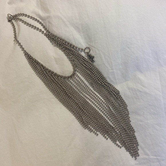 Silver fringe bead necklace - Picture 5 of 5